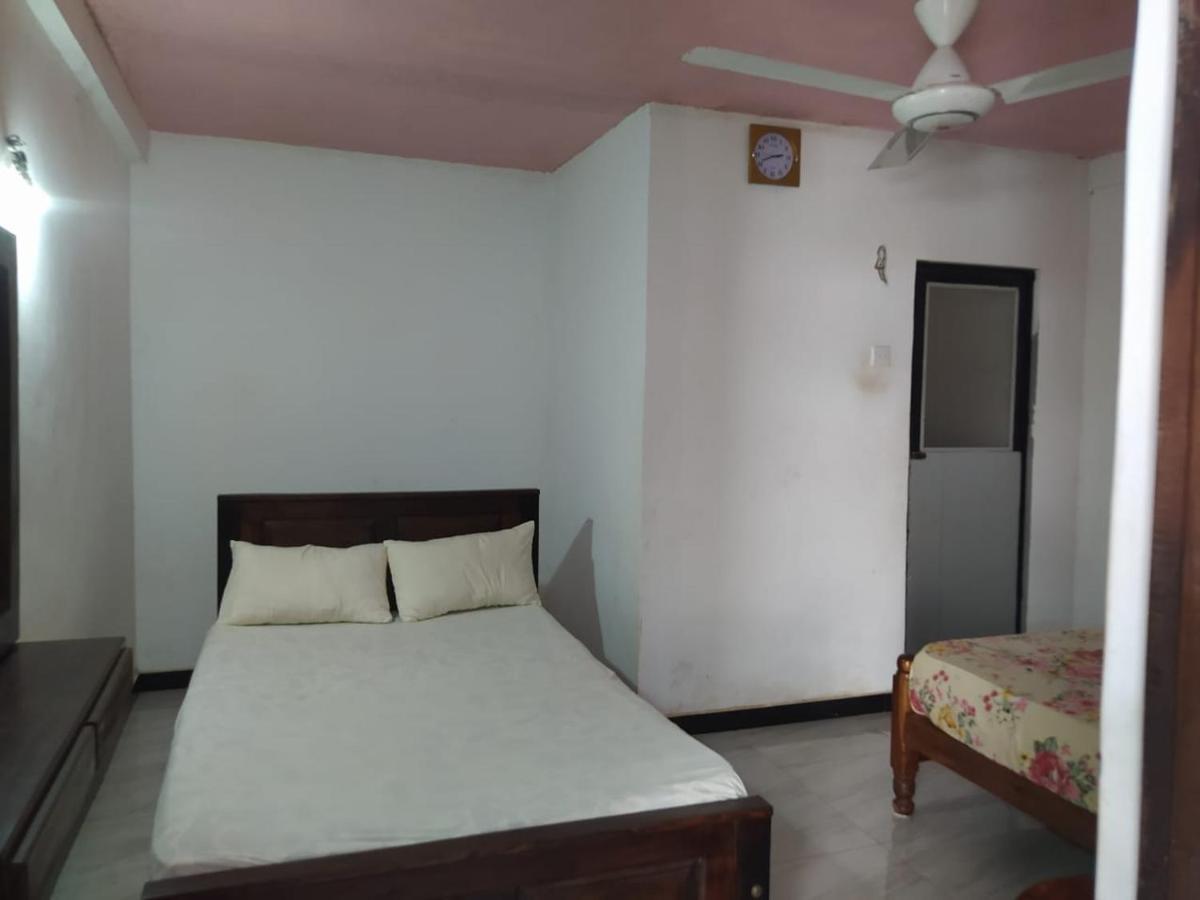 Hotel Kingdom Palace Anuradhapura Zewnętrze zdjęcie